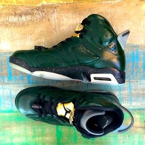 Air Jordan 6 retro, size 8, green and gold